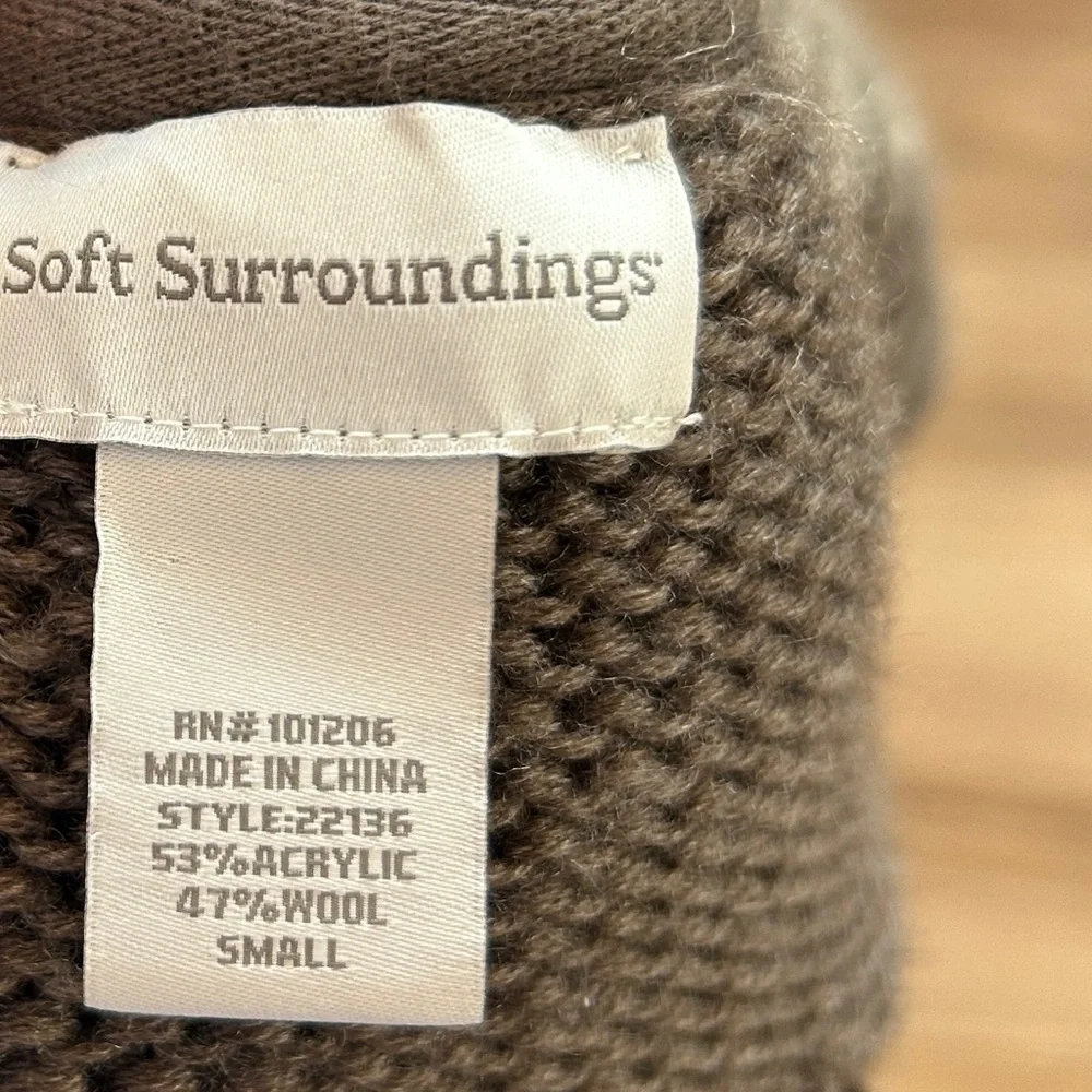 Soft Surroundings County Weekend Sweater Small Brown